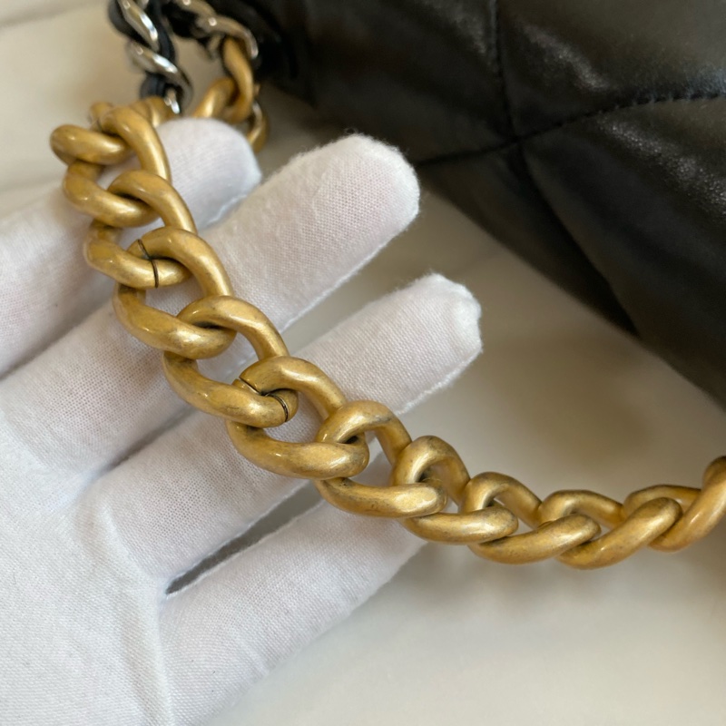 ®️Chanel 19bag 黑金小號 晶片款-34