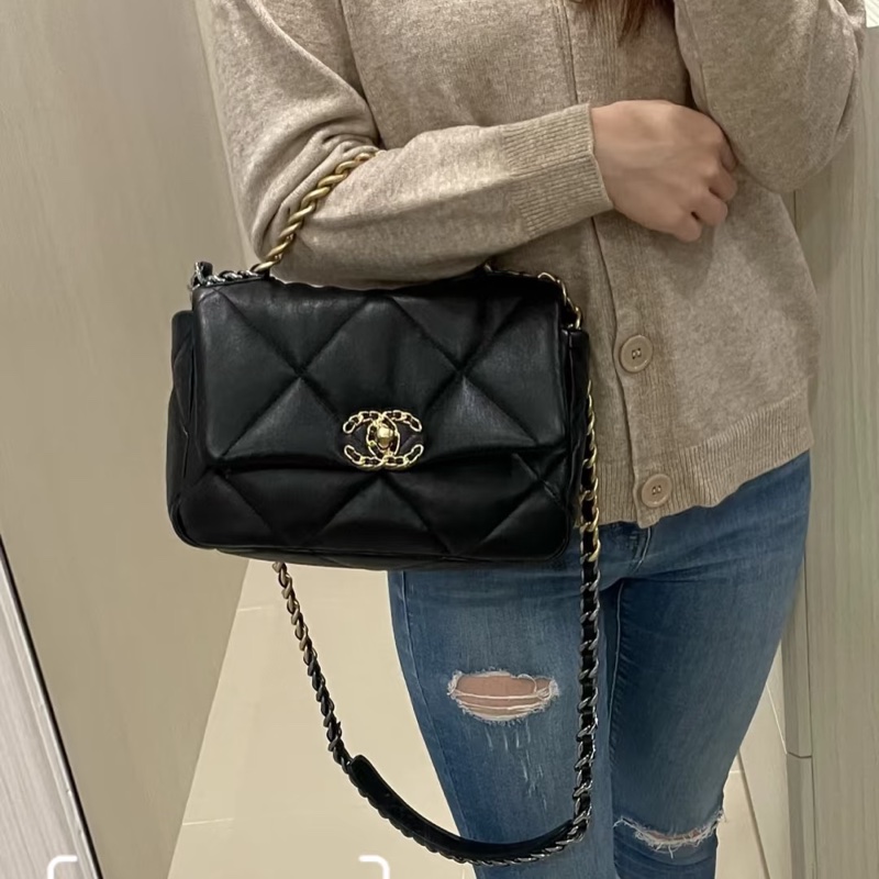 ®️Chanel 19bag 黑金小號 晶片款-5