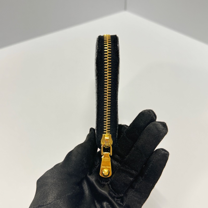 （超新～ 💖） Miu Miu 鱷魚紋 長夾 專櫃32000！-2