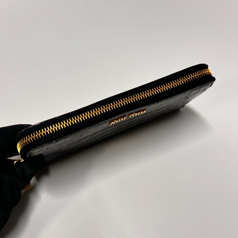 （超新～ 💖） Miu Miu 鱷魚紋 長夾 專櫃32000！-3