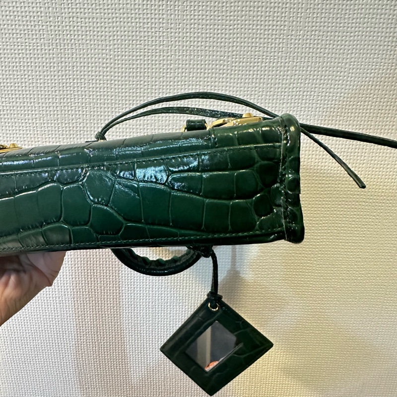 Balenciaga Le City 迷你鱷魚壓紋手提包(綠色)-3