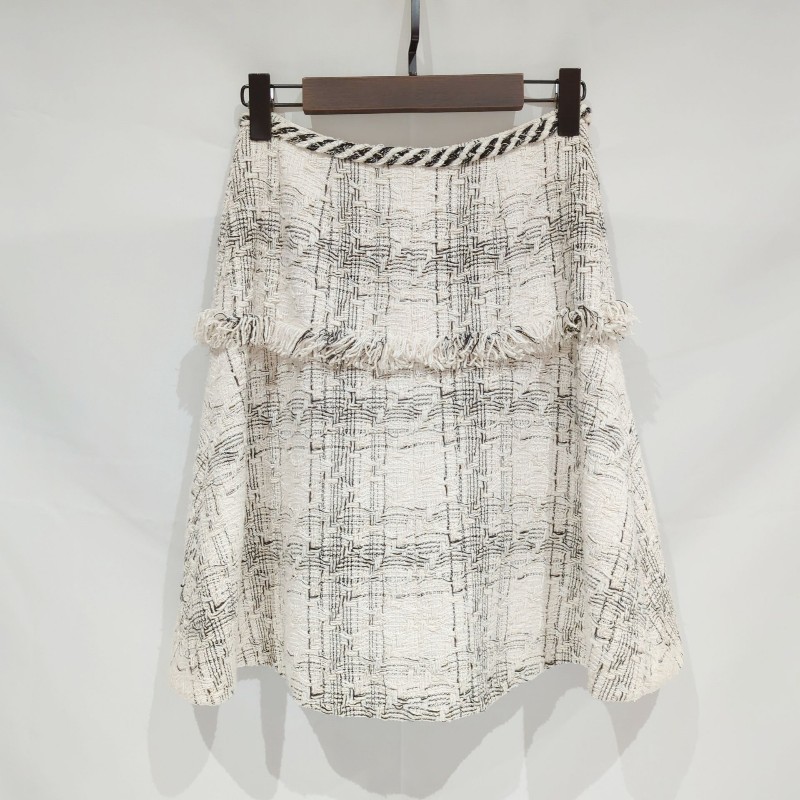 莉亞精品♡Chanel 瀑布系列羊毛粗花呢半身裙
尺碼34 近新美品-6