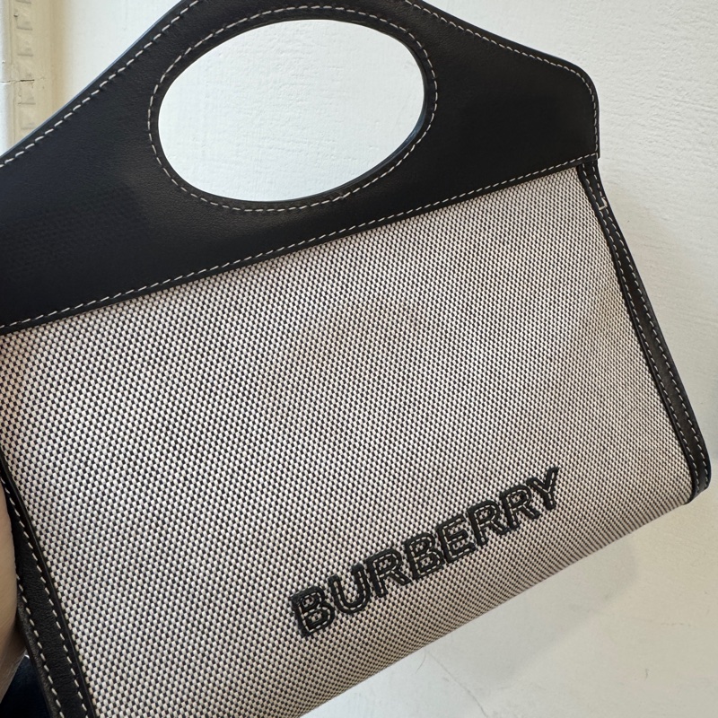 BURBERRY黑皮革拚帆布信封式手提側背包-9