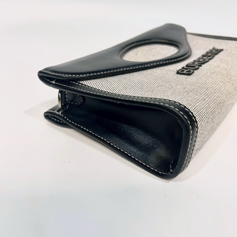 BURBERRY黑皮革拚帆布信封式手提側背包-11