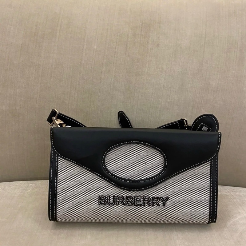 BURBERRY黑皮革拚帆布信封式手提側背包-4