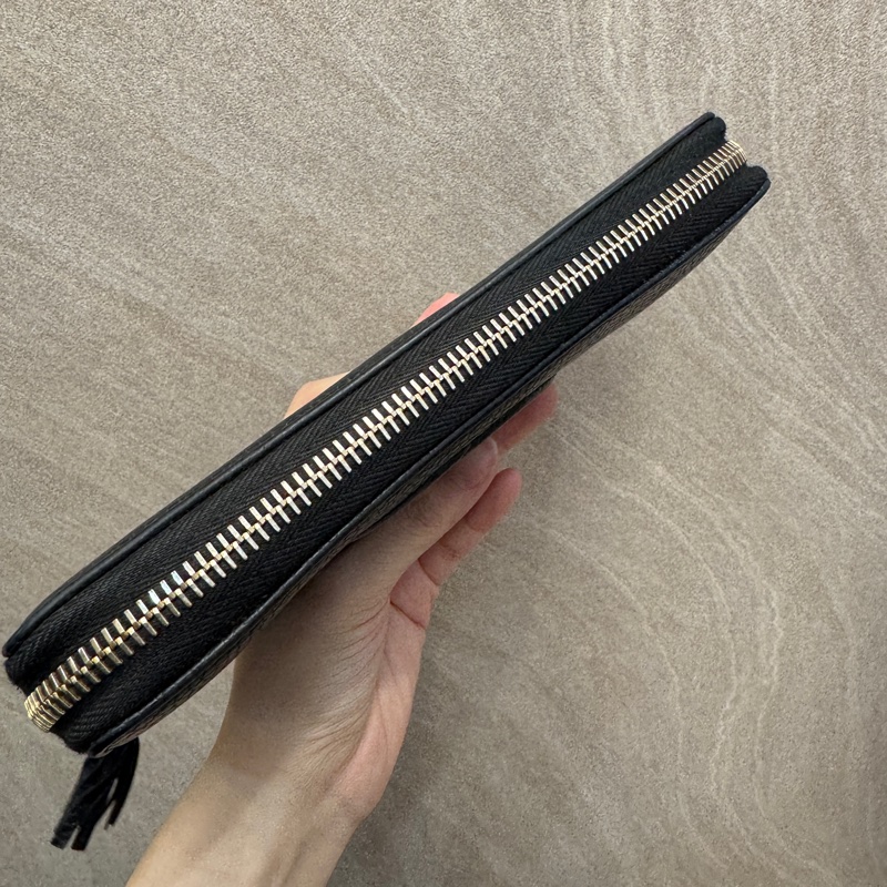 GUCCI黑色牛皮SOHO流蘇ㄇ拉鍊長夾598187-14