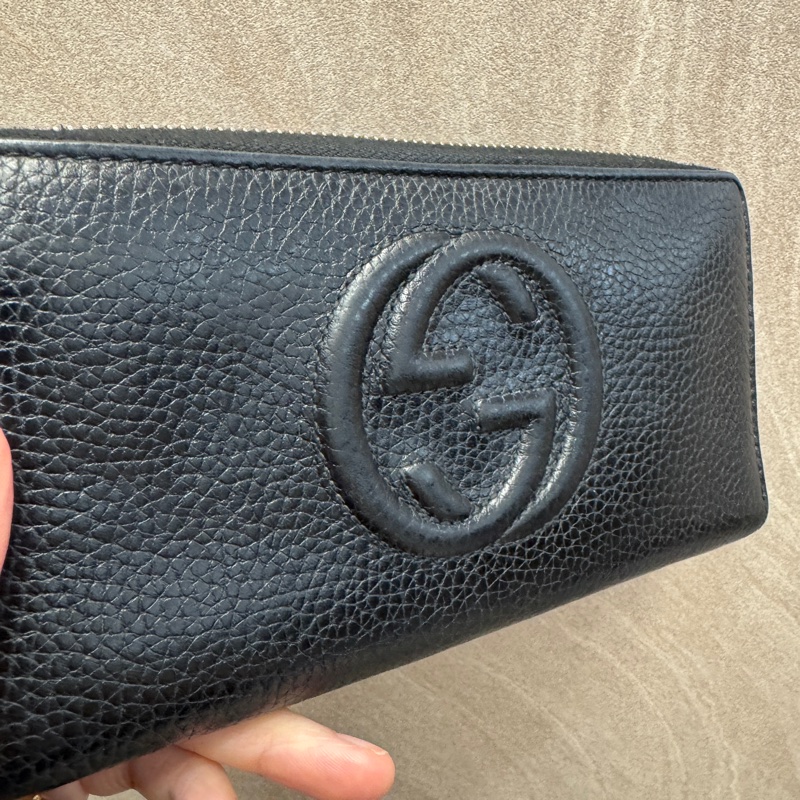 GUCCI黑色牛皮SOHO流蘇ㄇ拉鍊長夾598187-6