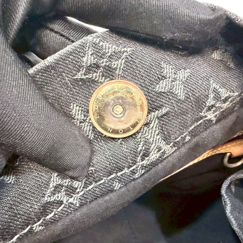 LV黑灰牛仔布老花壓紋肩背包-15