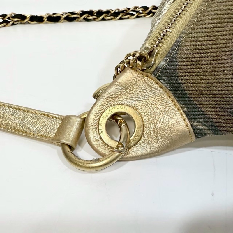 Chanel金色小牛皮街頭塗鴉系列胸背包 AS0868-10