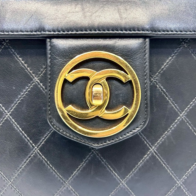 Chanel黑金小牛皮Vanity case化妝箱包A01620-12