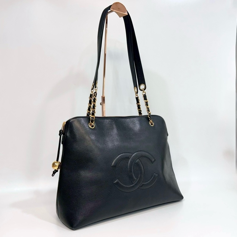 CHANEL黑色牛皮大雙C LOGO金球拉鍊雙耳托特包A03578-1