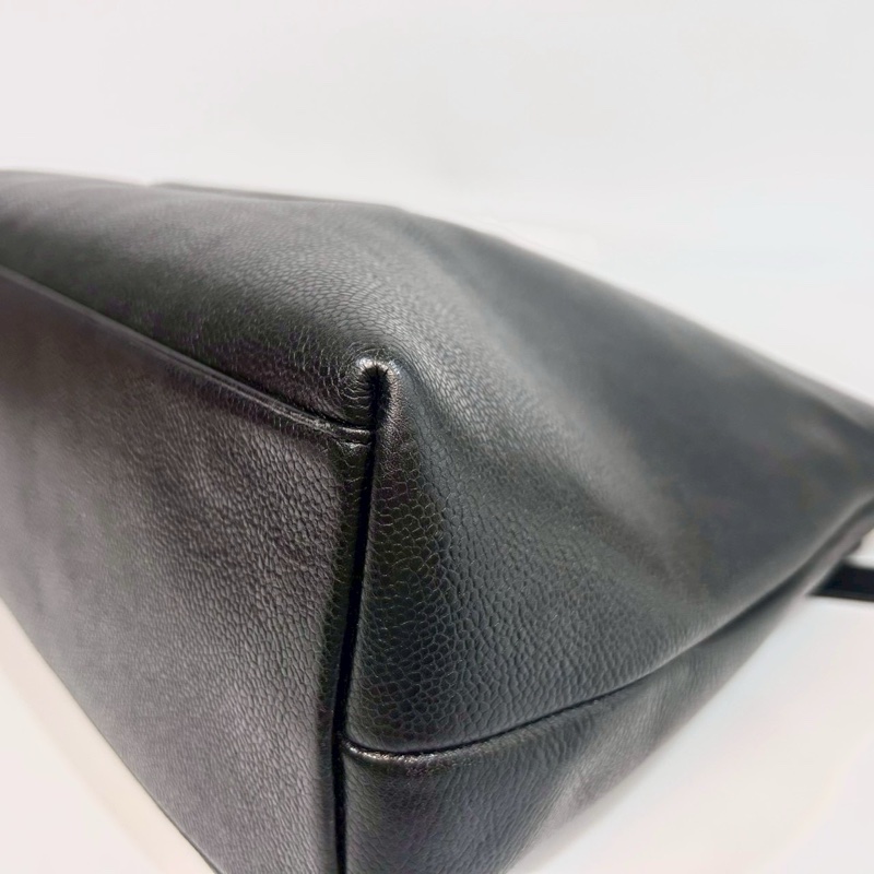 CHANEL黑色牛皮大雙C LOGO金球拉鍊雙耳托特包A03578-9