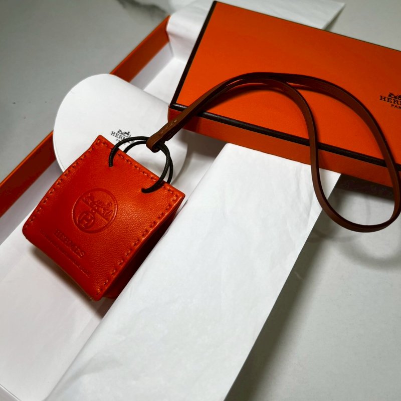 Hermès 愛馬仕{ 全新 }Orange Bag 小羊皮橘色購物袋吊飾-4