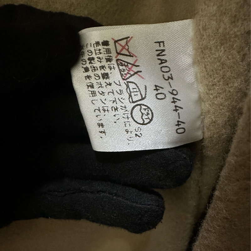 Burberry 羊毛駝色大衣-7