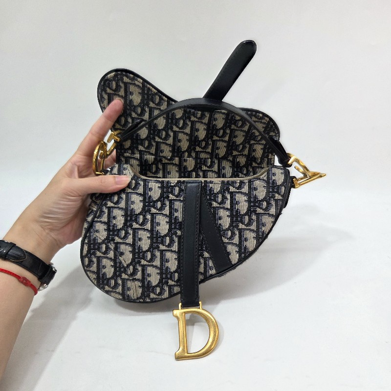 Dior 藍緹花布霧金釦Mini手提馬鞍包-8