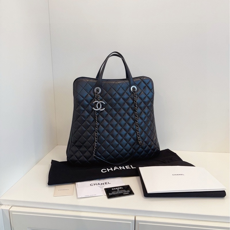 95新帶票🆕Chanel 香奈兒 黑銀小蠻腰 雙C大吊墜hobo 手提單肩包-0