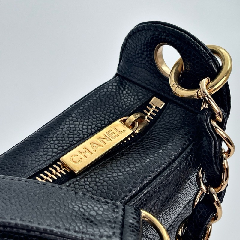 「JL精品代購」香奈兒黑金牛皮Jennie同款牛角腋下包-13