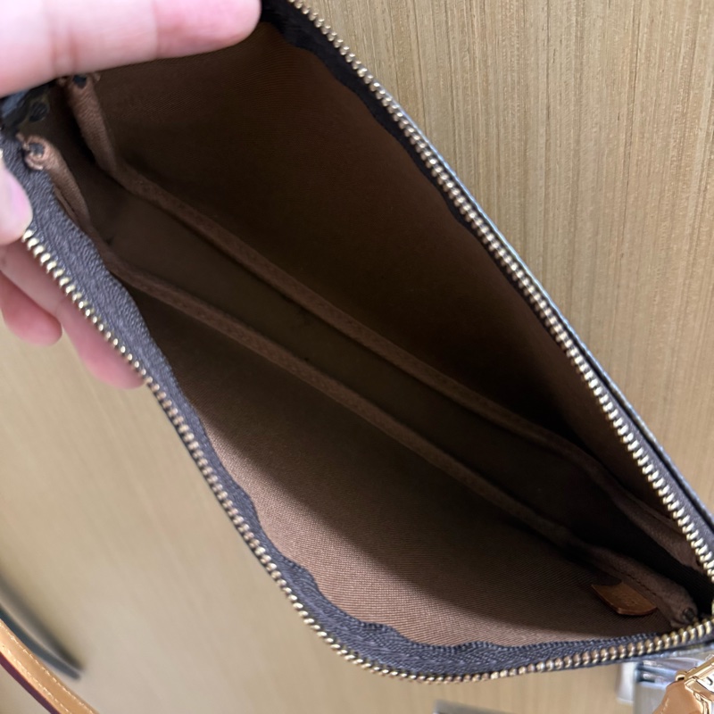 LV monogram Pochette 麻將包-3