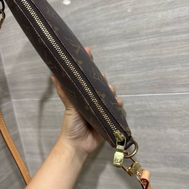 LV monogram Pochette 麻將包-4