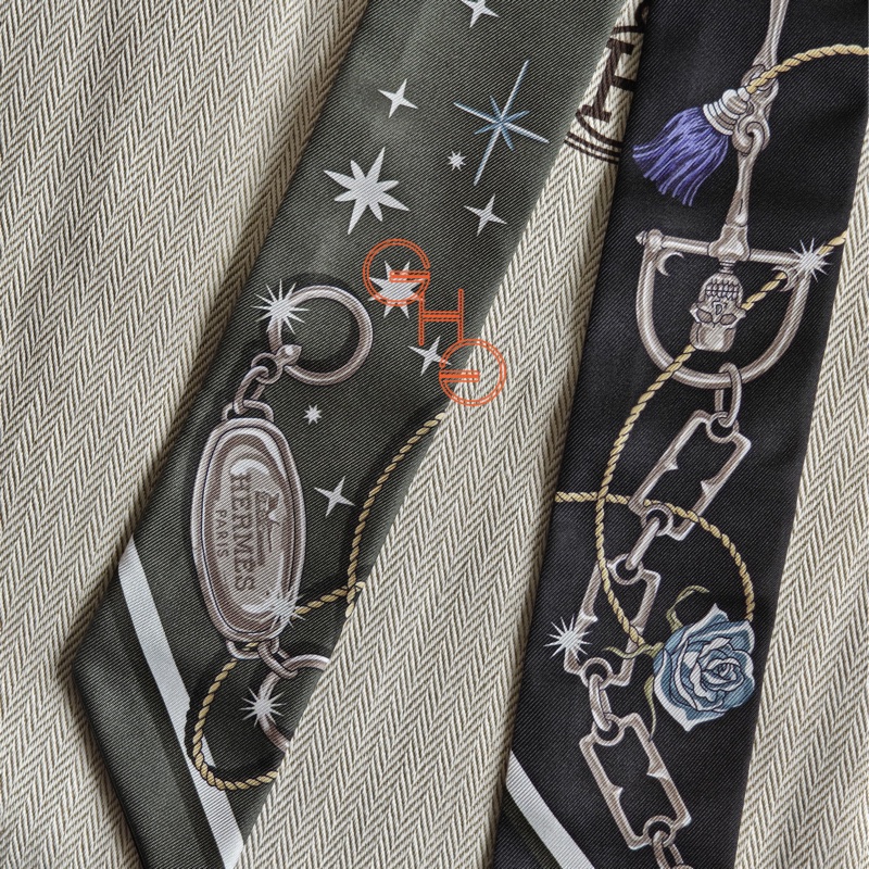 愛馬仕Twilly C'est la Fete Twilly/ SC/ kaki foncé / blanc / noir( 全新)-4