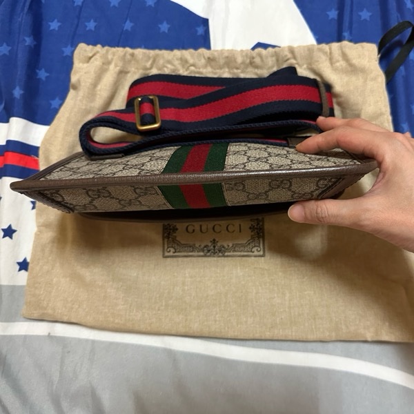 全新 GUCCI 胸包/腰包-11