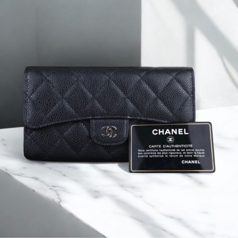 「JL精品代購」極新 Chanel 荔枝牛皮 三折黑長夾-0