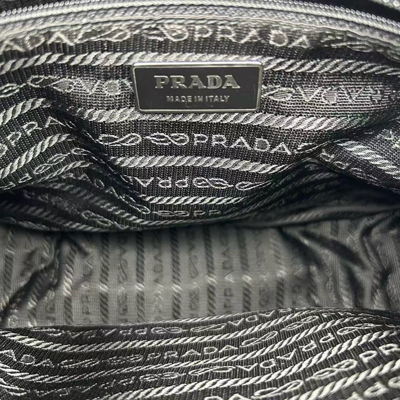 「JL精品代購」Prada黑銀降落傘多用小郵差包-13