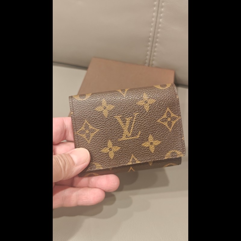 路易威登 Monogram 信封名片 M62920/CA0965 含包裝盒/防塵袋

型號：M62920-2