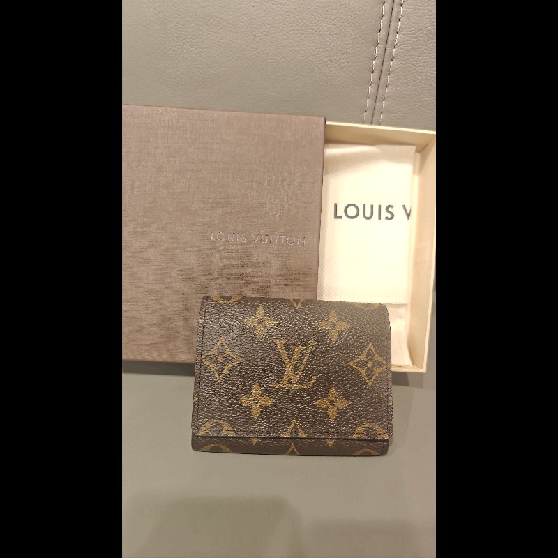 路易威登 Monogram 信封名片 M62920/CA0965 含包裝盒/防塵袋

型號：M62920-9