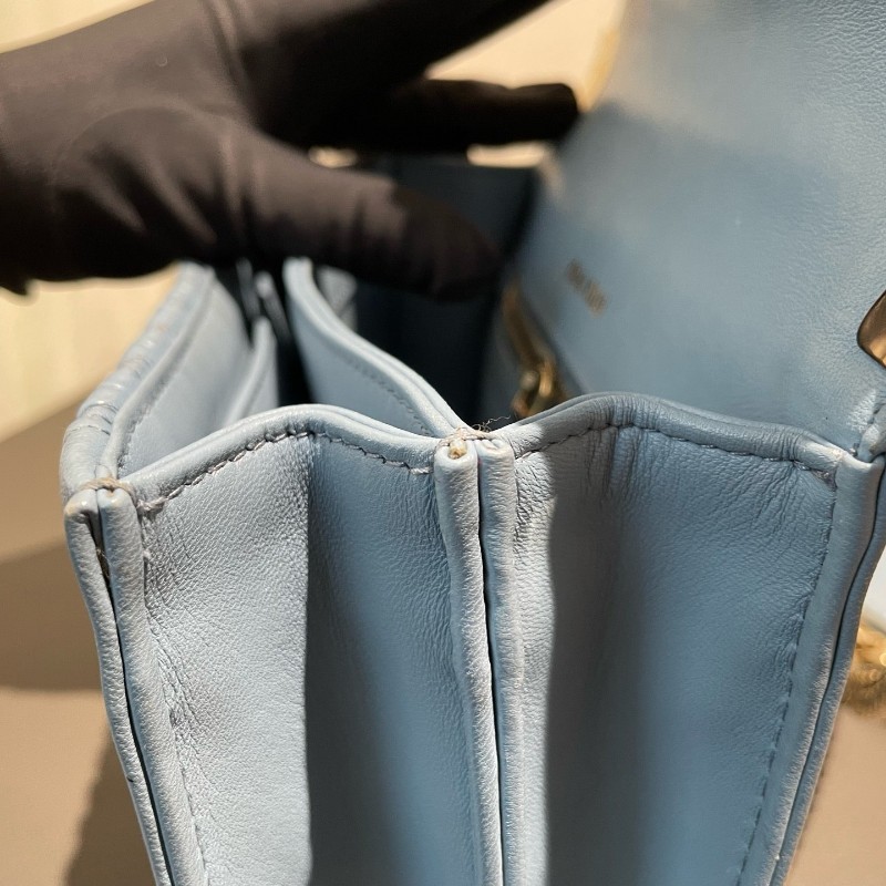 Miumiu 嬰兒藍 皺褶 風琴鏈條包-19