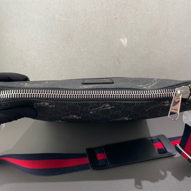 Gucci 老虎老花經典斜背包-10