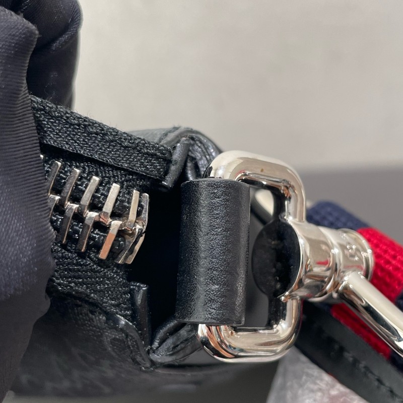 Gucci 老虎老花經典斜背包-19