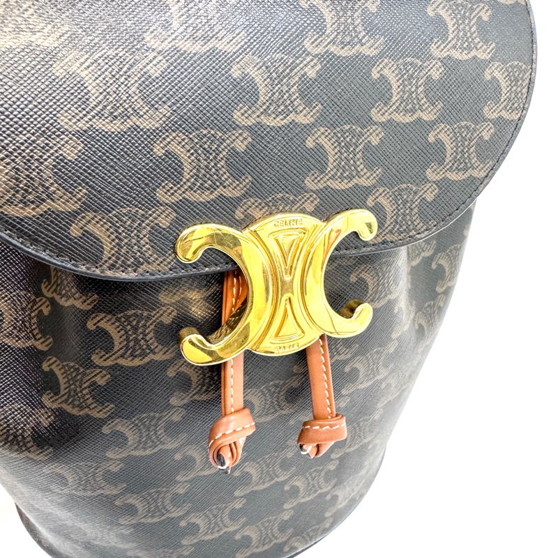 Celine原花金釦Bonnie後背包 118702CAS.04LU-7