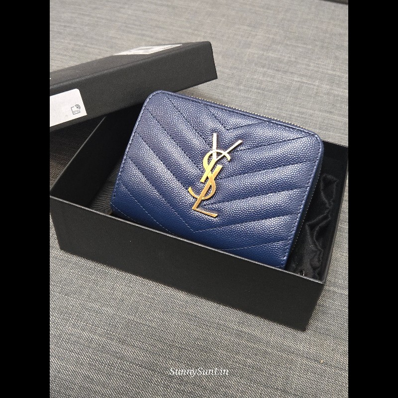 YSL SaintLaurent 聖羅蘭 山形紋荔枝皮金字Logo拉鍊短夾-1