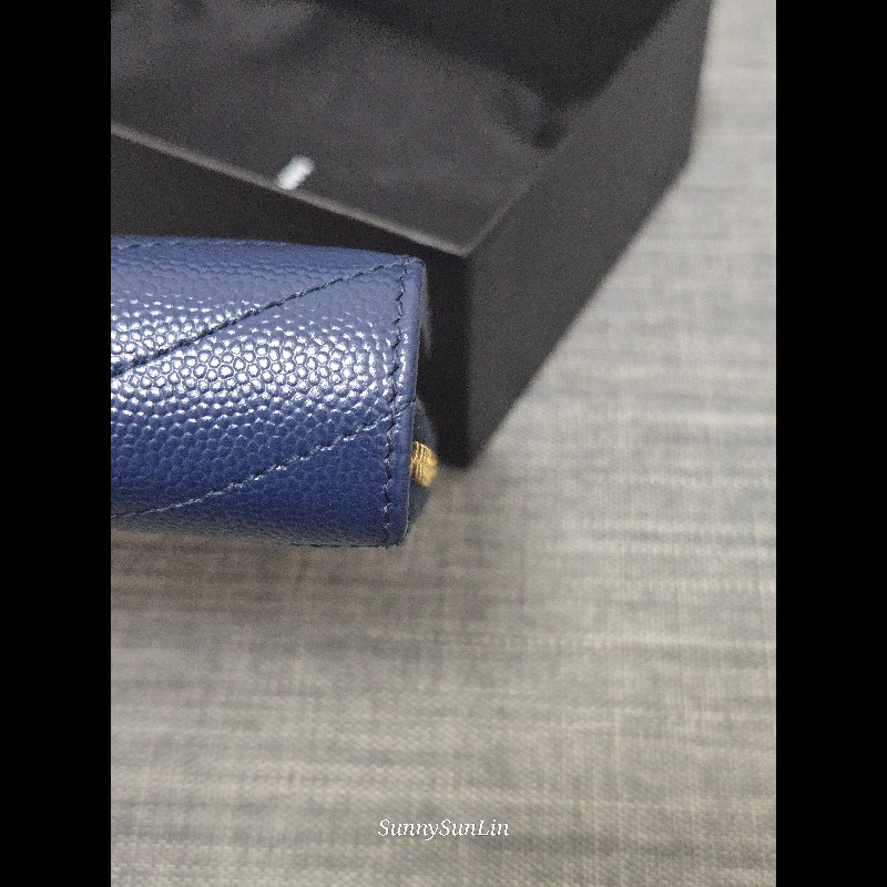 YSL SaintLaurent 聖羅蘭 山形紋荔枝皮金字Logo拉鍊短夾-11