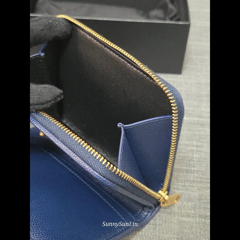 YSL SaintLaurent 聖羅蘭 山形紋荔枝皮金字Logo拉鍊短夾-15