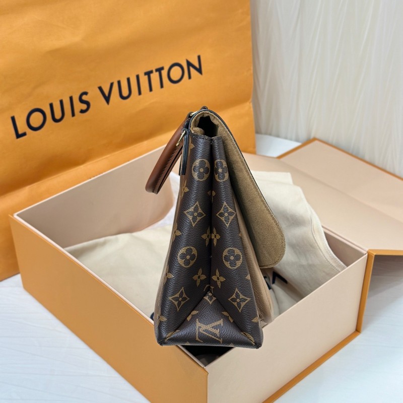 LV Marignan老花拼奶茶色鎖頭郵差包-3