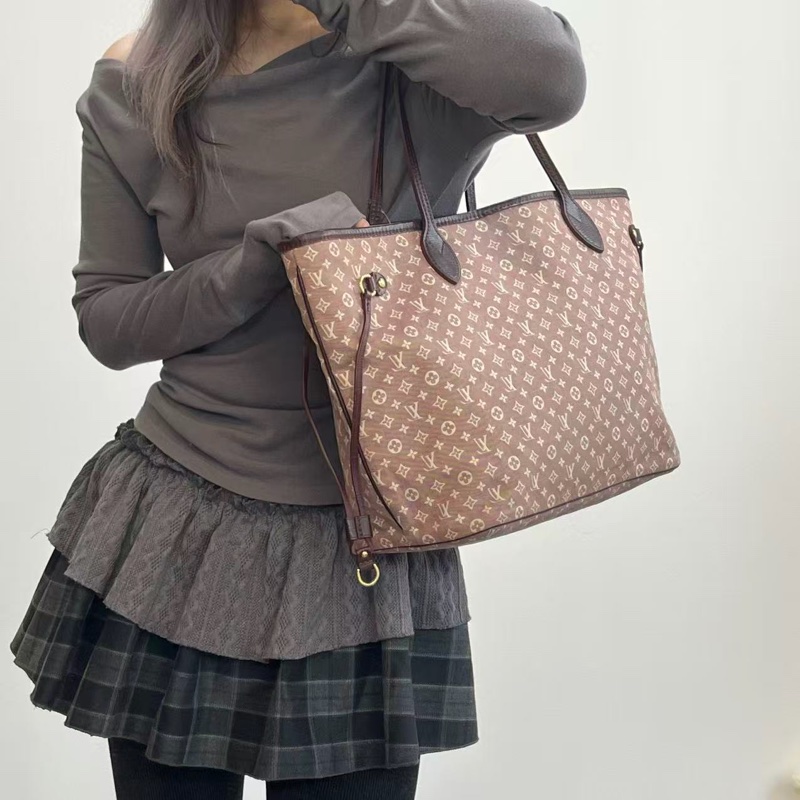 「JL精品代購」Lv樹莓色老花丹寧neverfull中號托特包-2