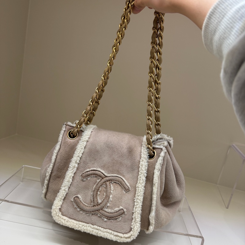 Chanel麂皮毛毛鏈條包 ⭐️超可愛-2