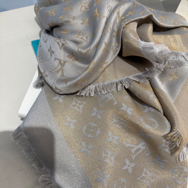 LV 米灰色LOGO圍巾 🩶裸品🩶上身超級美-6