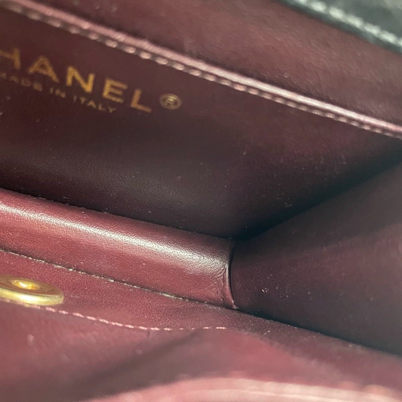 CHANEL mini WOC 黑金-12