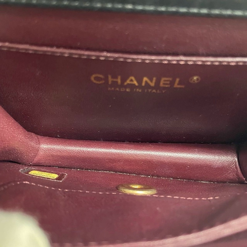 CHANEL mini WOC 黑金-13