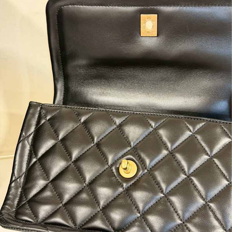 秋冬必備限定款🈶購證😍Chanel黑金菱格紋鏈條豆腐包枕頭包單肩斜挎包-9