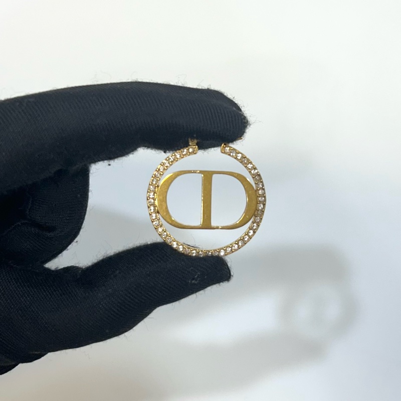 DIOR金色CD字母圈型鑲鑽針式耳環-2