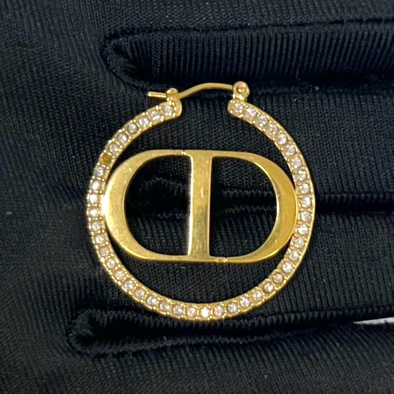 DIOR金色CD字母圈型鑲鑽針式耳環-6