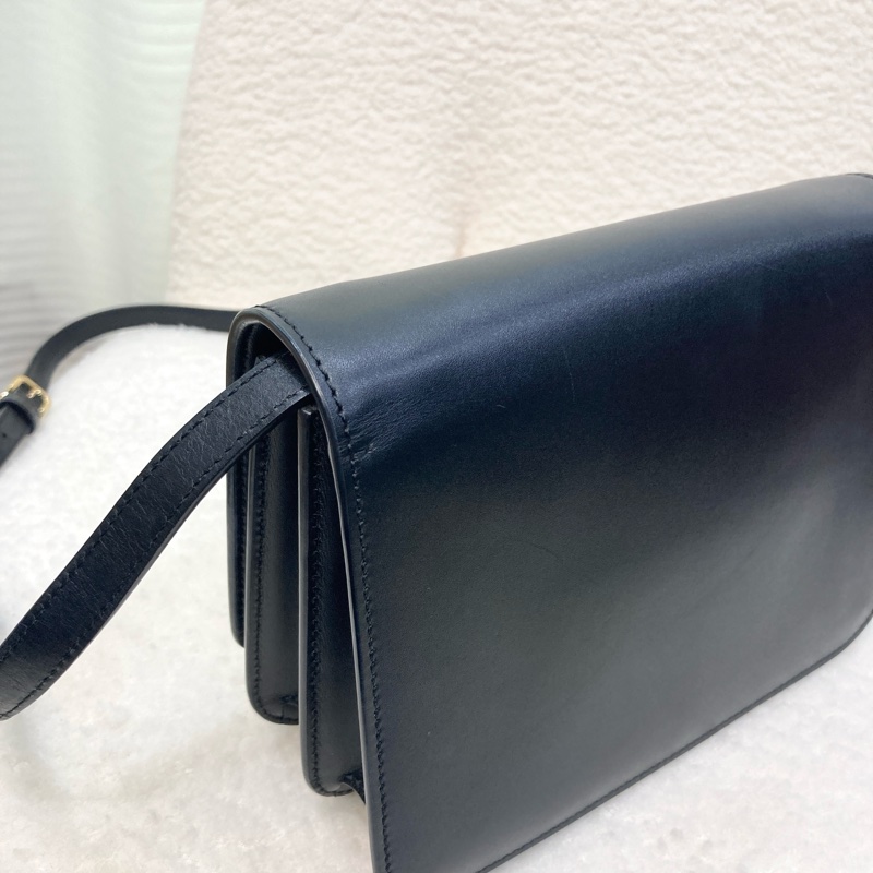 BURBERRY巴寶莉黑色小牛皮金釦TB釦肩背包🖤極簡高級通勤包8010334-13