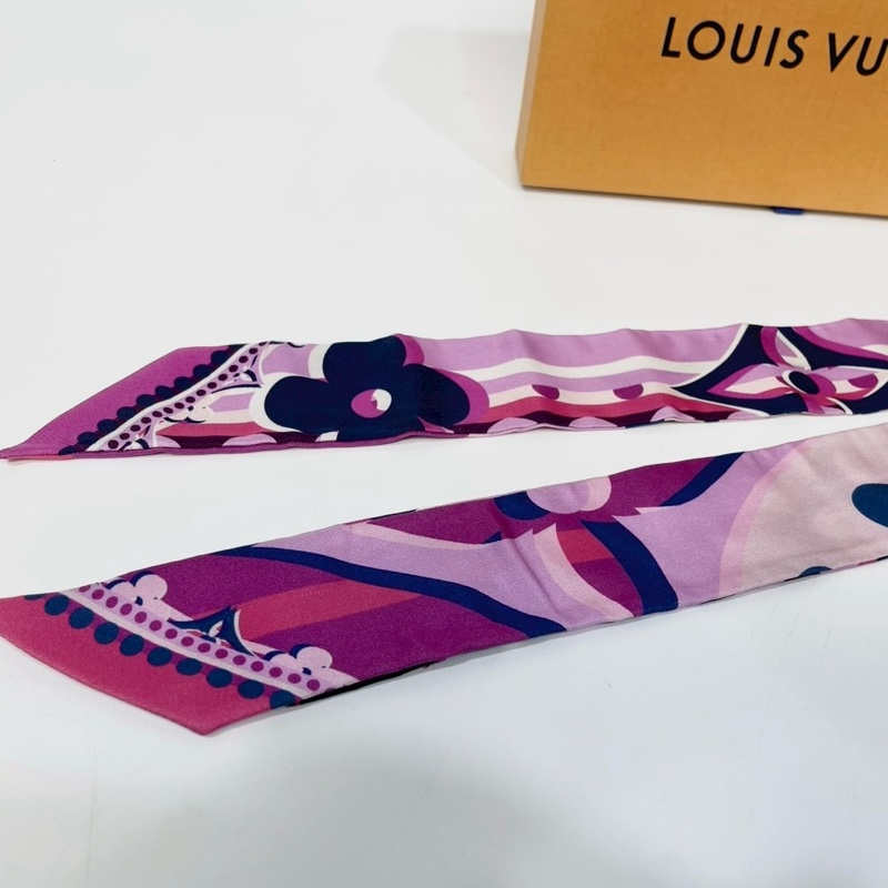 LV桃紫配色經典大logo印花長絲巾M70851-3