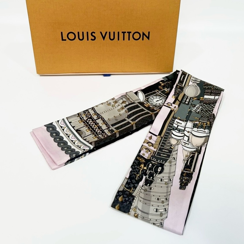 LV粉黑LOGO箱包造型雙面長絲巾M76973-5