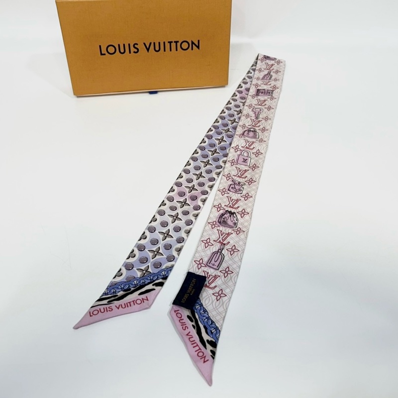 LV粉紫雙面鎖釦圖騰twilly M76110-1