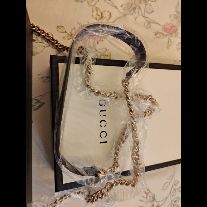 藍色的Gucci Interlocking G 皮革鍊帶錢包-13